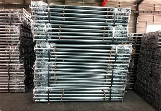 Packaged adjustable steel props